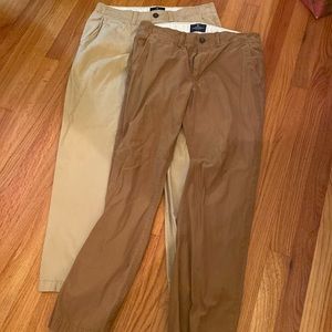 Bundle of American eagle khakis size 32/32